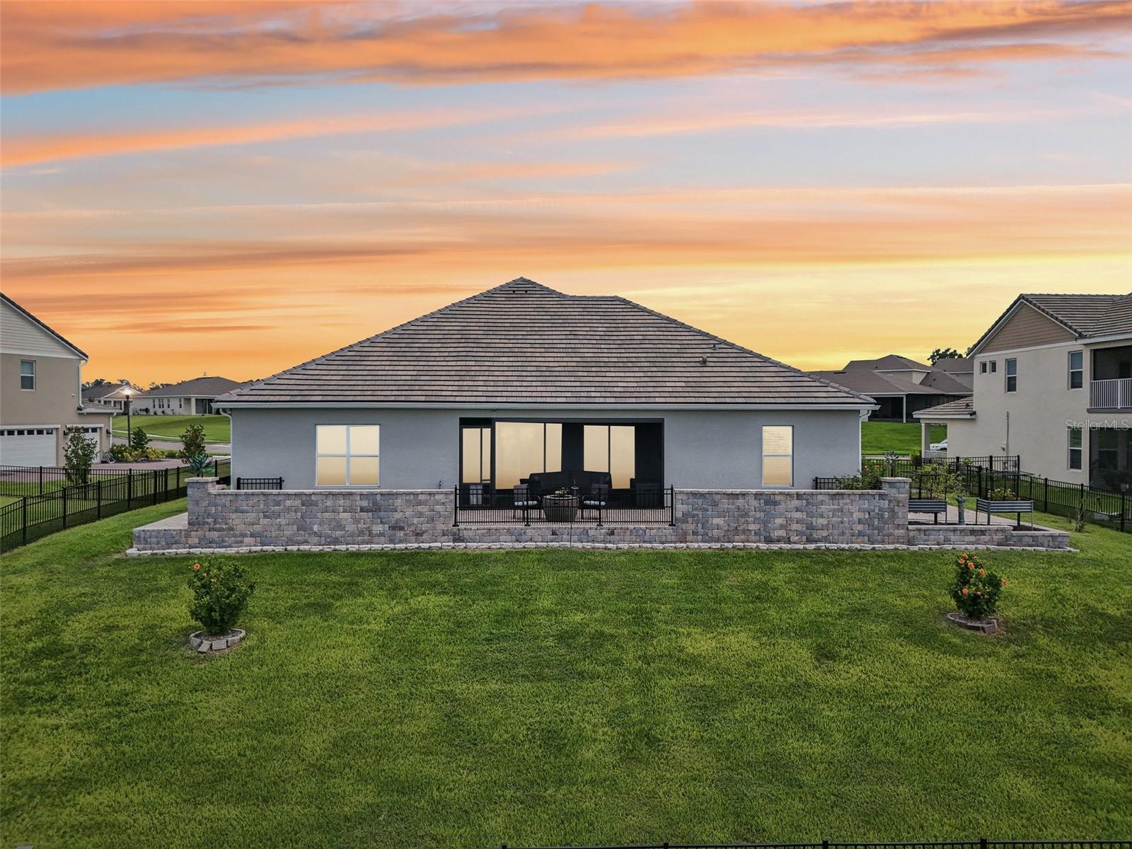 Image 33 of 41 For 17838 Hither Hills Circle