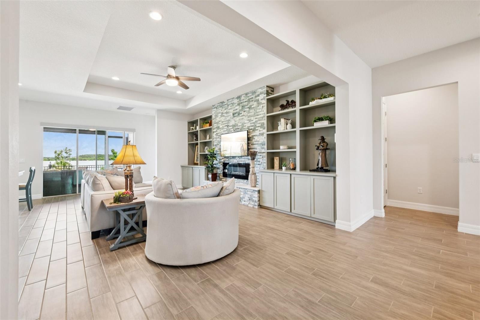 Image 6 of 41 For 17838 Hither Hills Circle