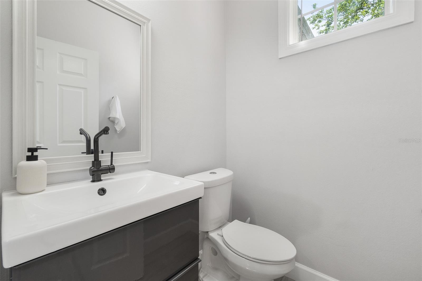Image 23 of 39 For 5312 Tattinger Lane