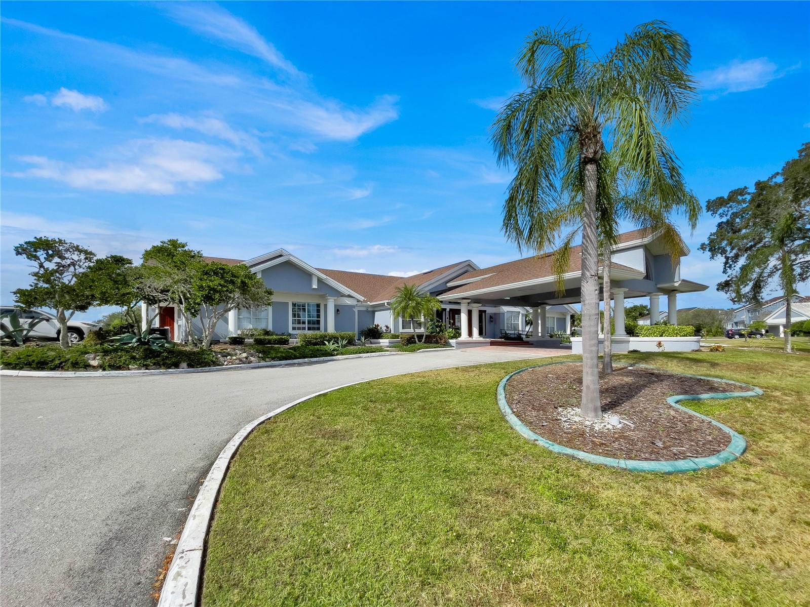 Image 10 of 15 For 203 Coco Plum Drive Front Unit