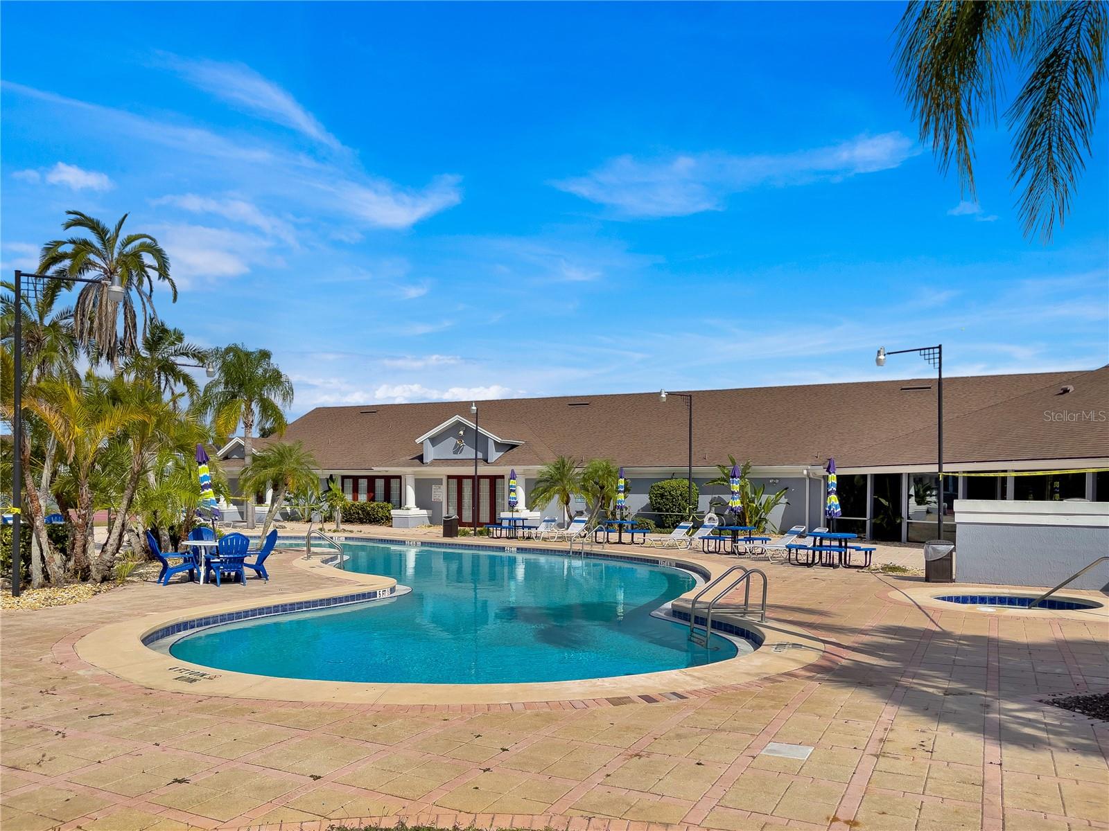 Image 11 of 15 For 203 Coco Plum Drive Front Unit
