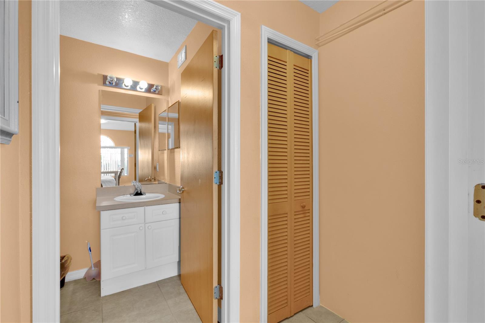 Image 8 of 15 For 203 Coco Plum Drive Front Unit
