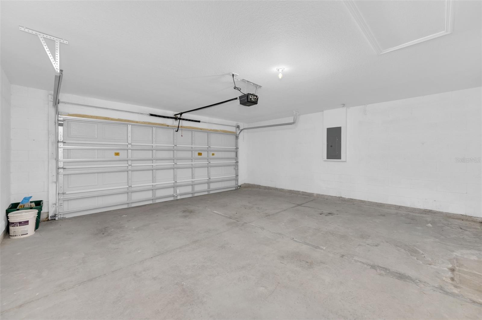 Image 18 of 20 For 1206 Beechdale Court
