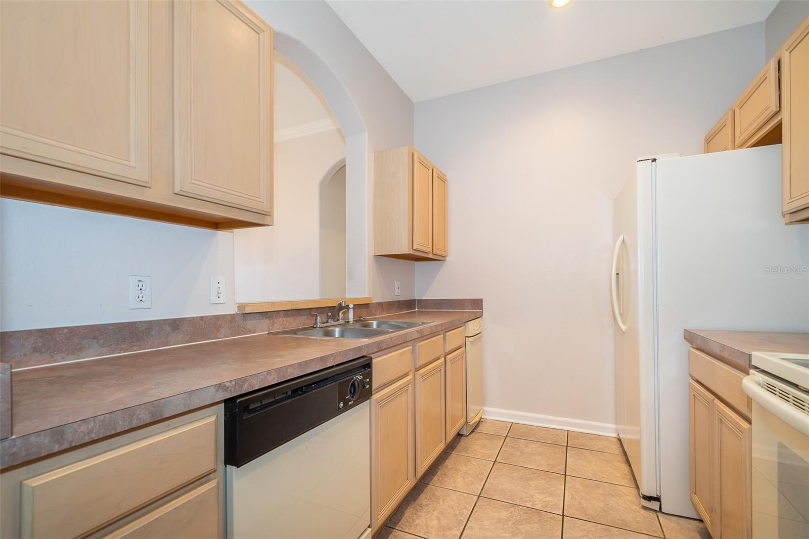 Image 7 of 26 For 7123 Yacht Basin Avenue 333