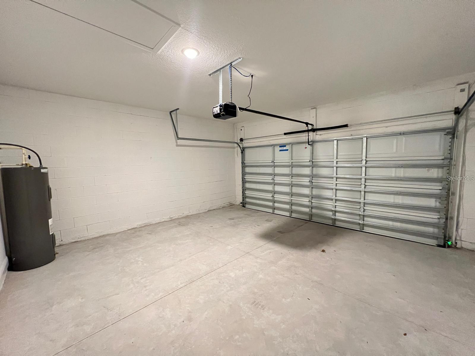 Listing photo id 13 for 3650 128th Place