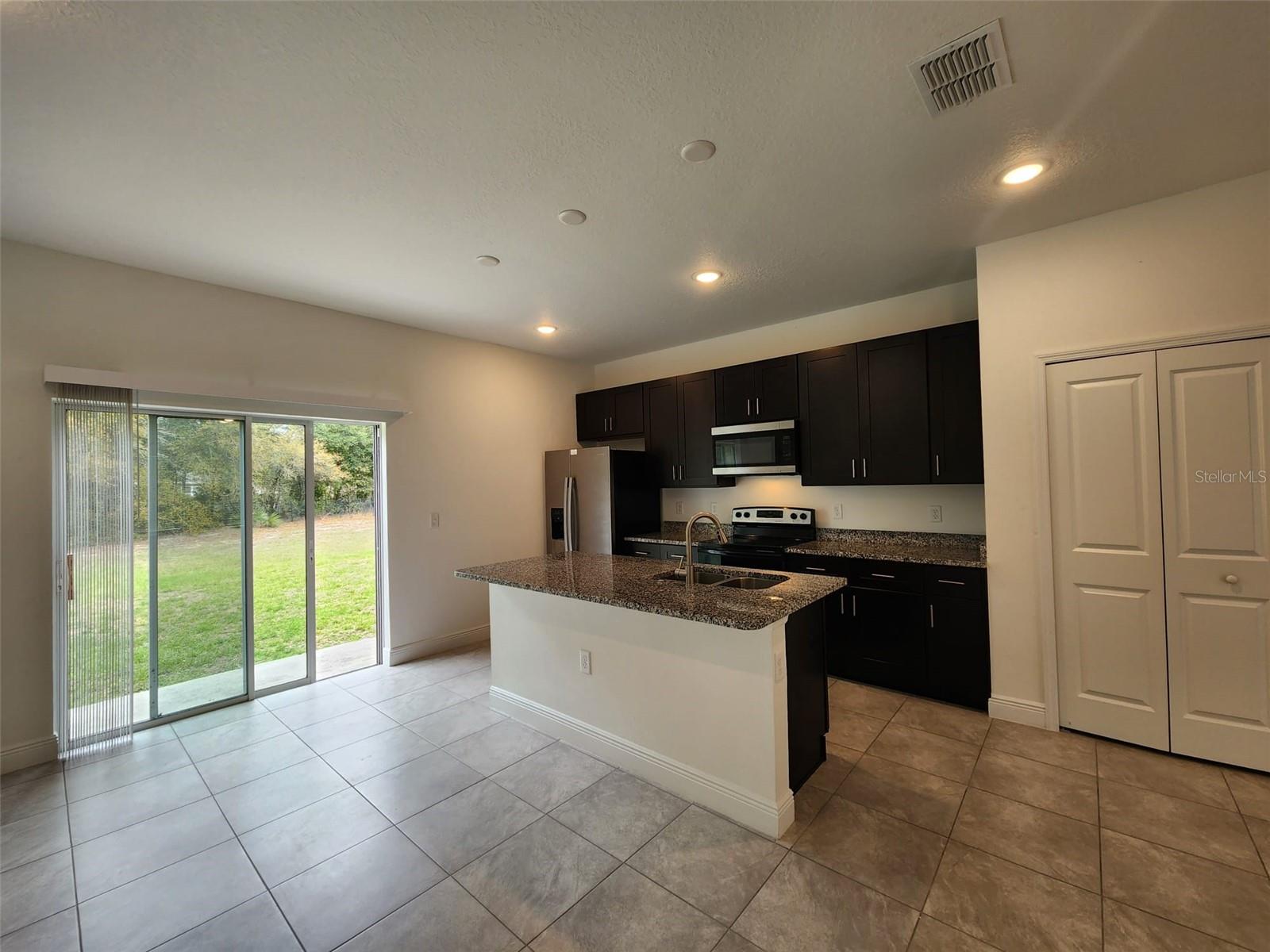 Listing photo id 1 for 3650 128th Place