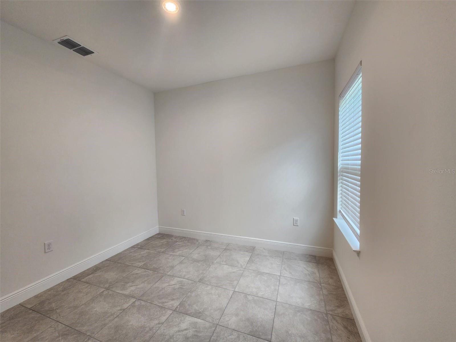 Listing photo id 7 for 3650 128th Place