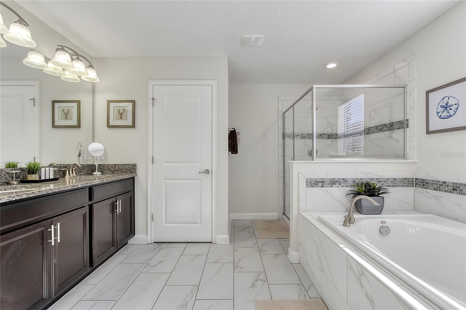Image 32 of 74 For 1534 Moon Valley Dr