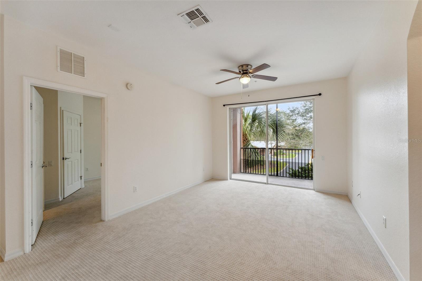Image 5 of 22 For 1355 Venezia Court 201