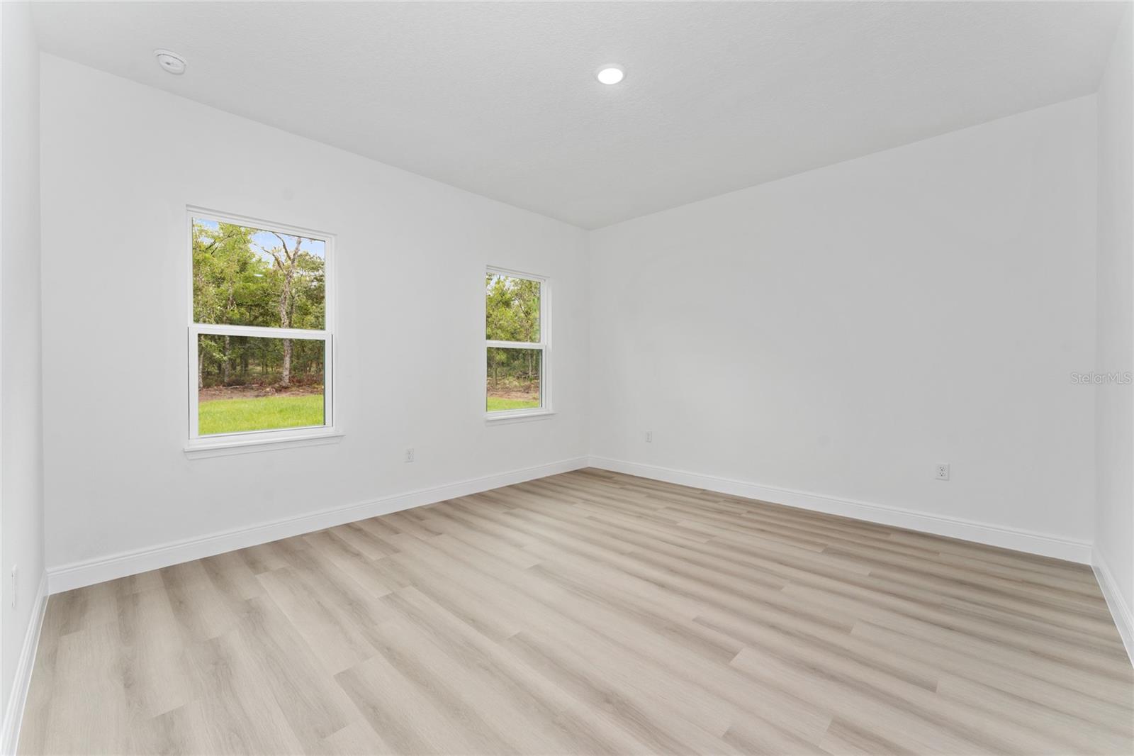 Image 10 of 41 For 9312 Akola Way