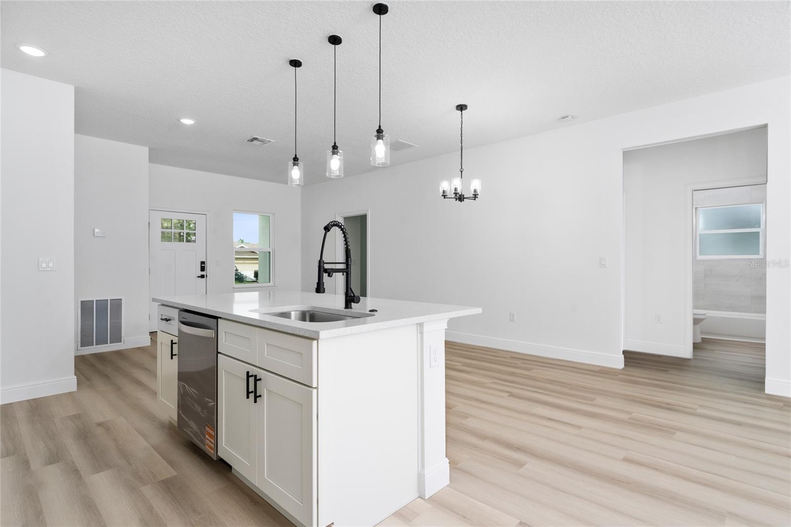 Image 7 of 41 For 9312 Akola Way