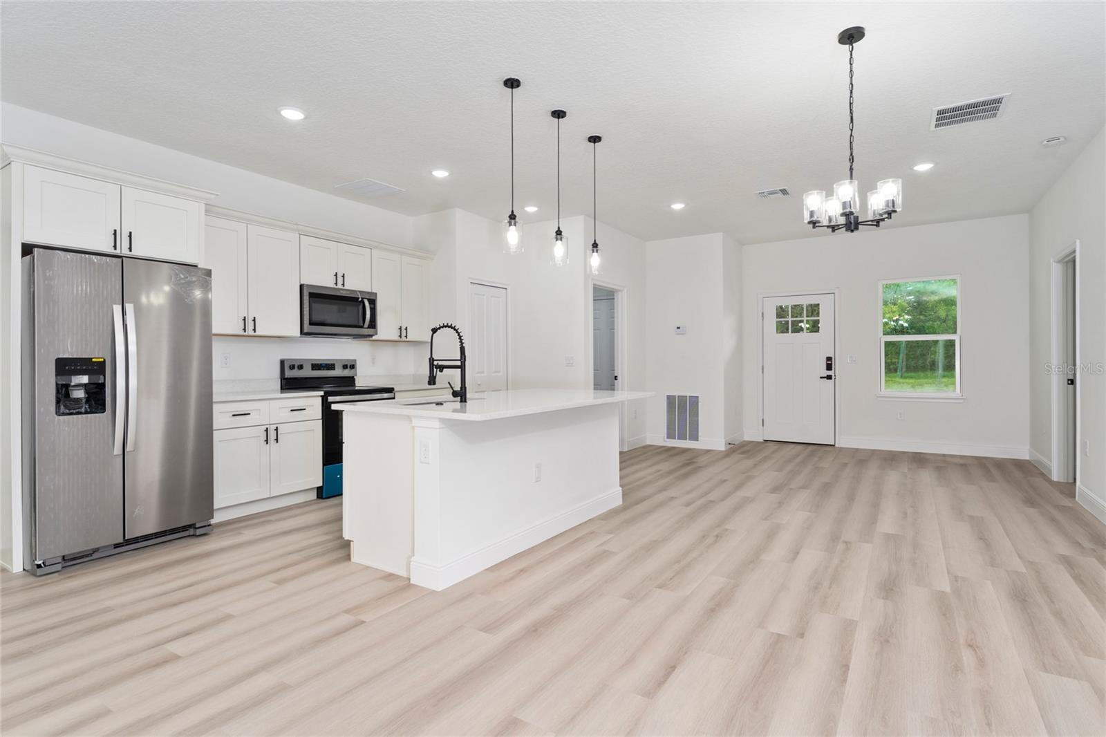 Image 8 of 41 For 9312 Akola Way
