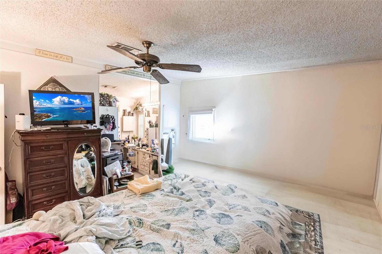 Image 7 of 15 For 553 Madero  