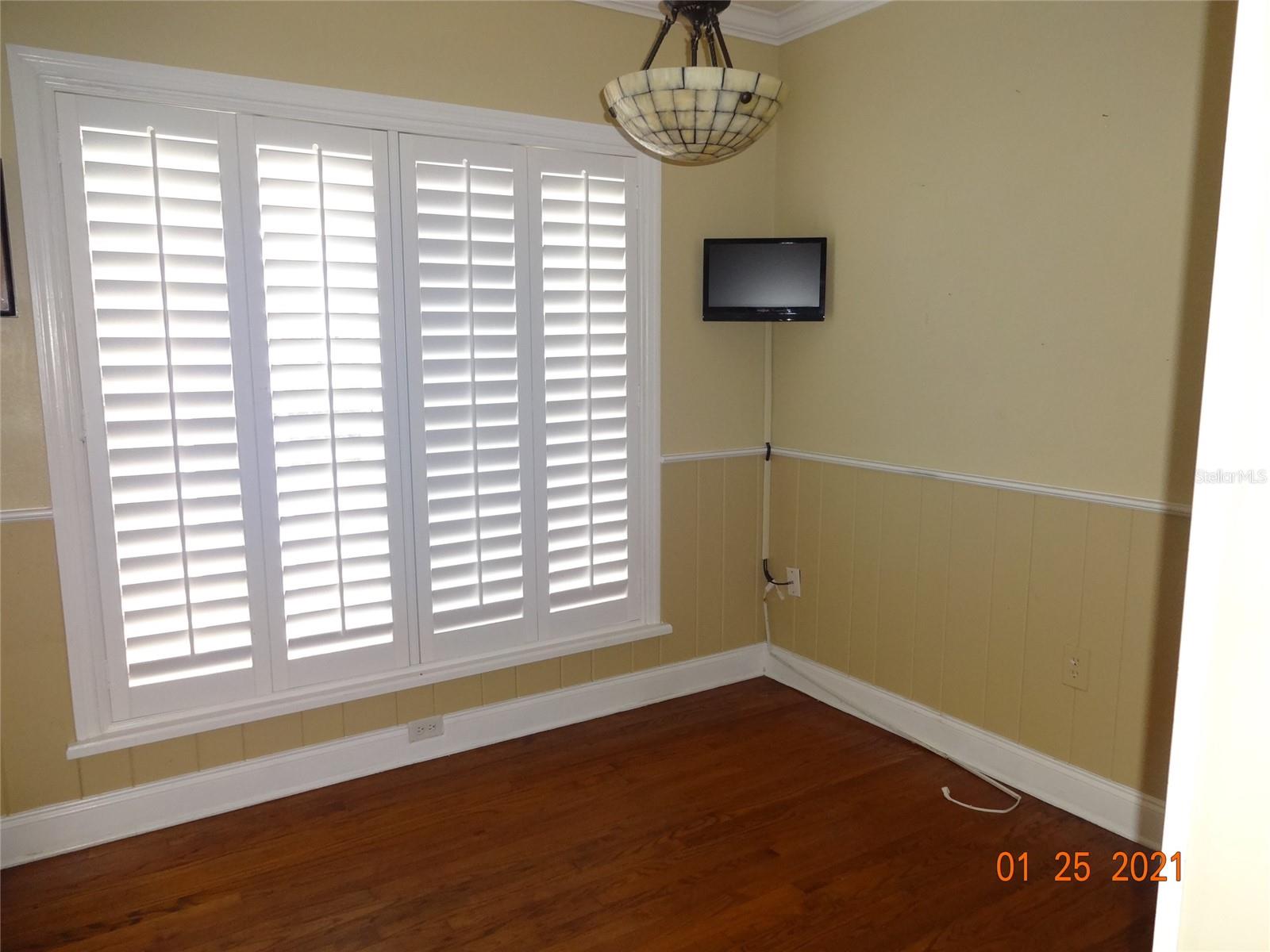 Image 20 of 26 For 1144 Delaney Avenue 1144
