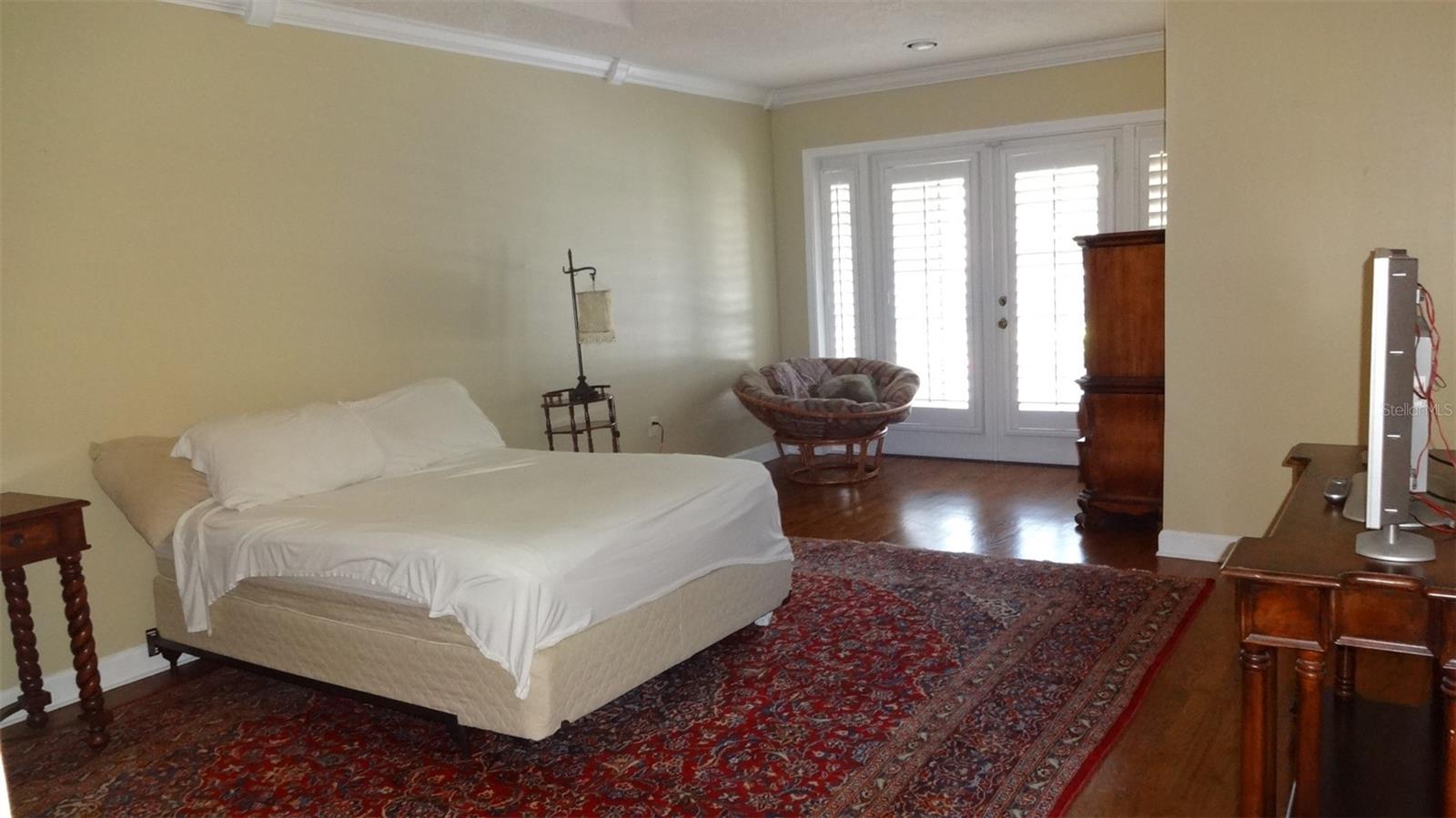 Image 3 of 26 For 1144 Delaney Avenue 1144