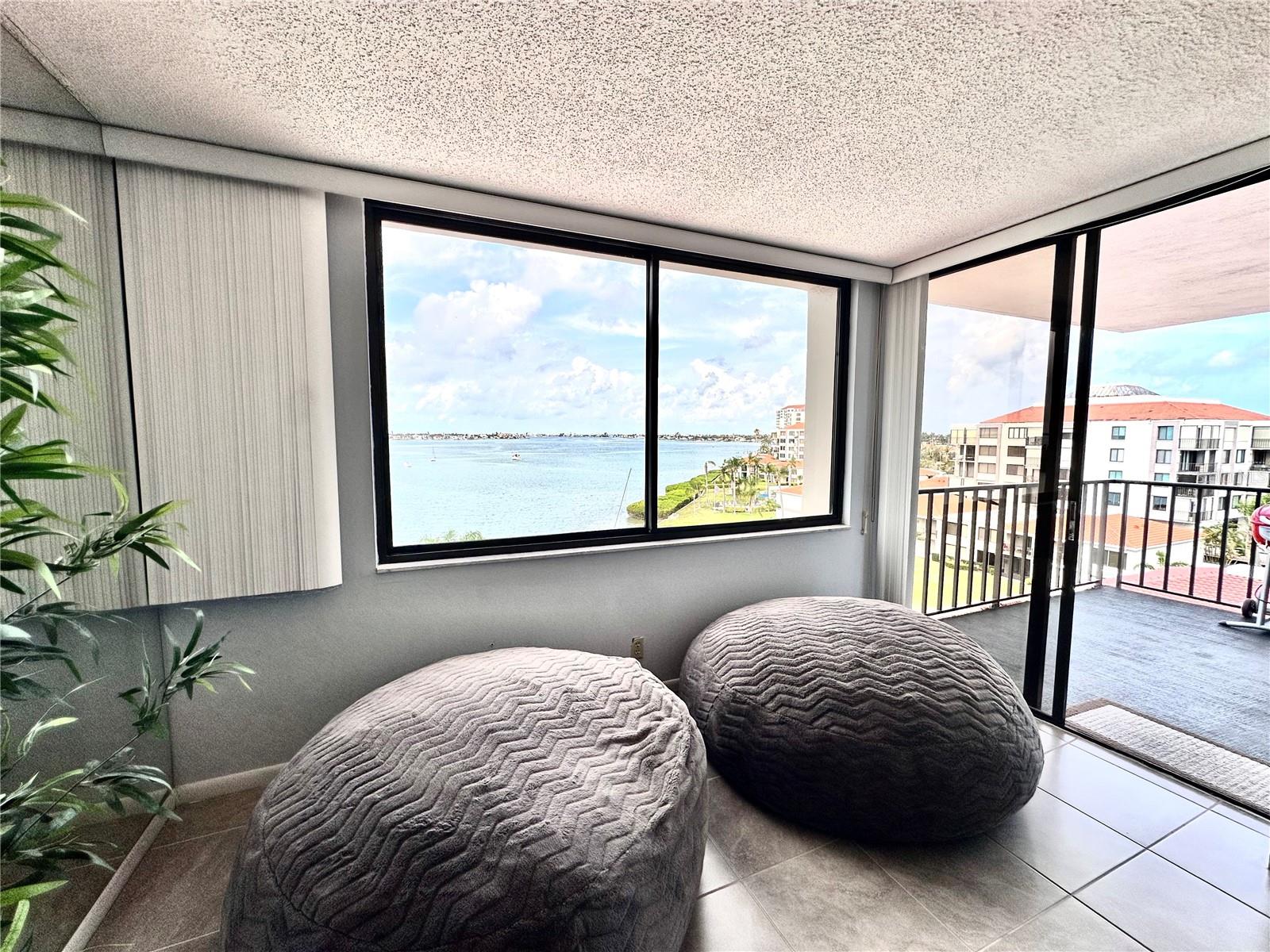 Image 10 of 39 For 6361 Bahia Del Mar  601