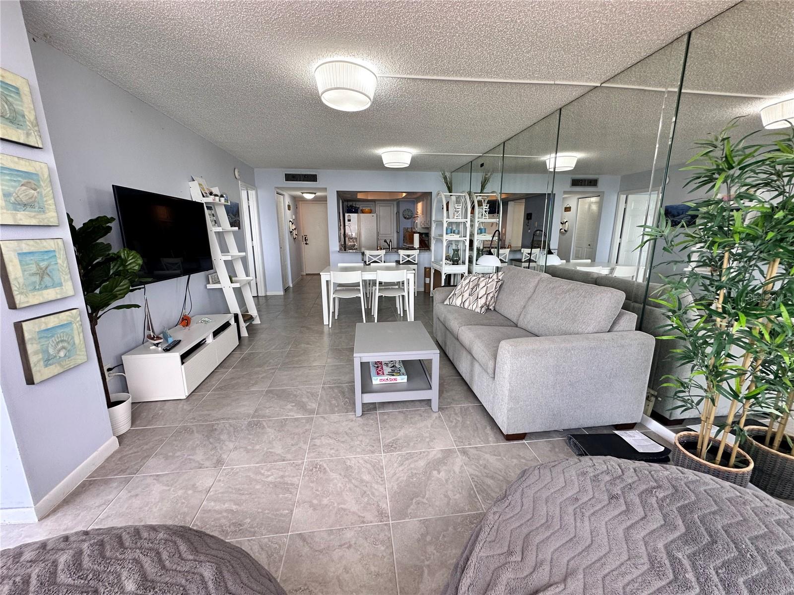 Image 13 of 39 For 6361 Bahia Del Mar  601