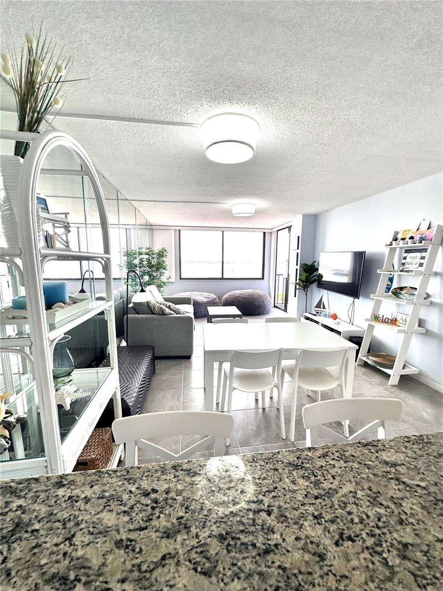 Image 18 of 39 For 6361 Bahia Del Mar  601