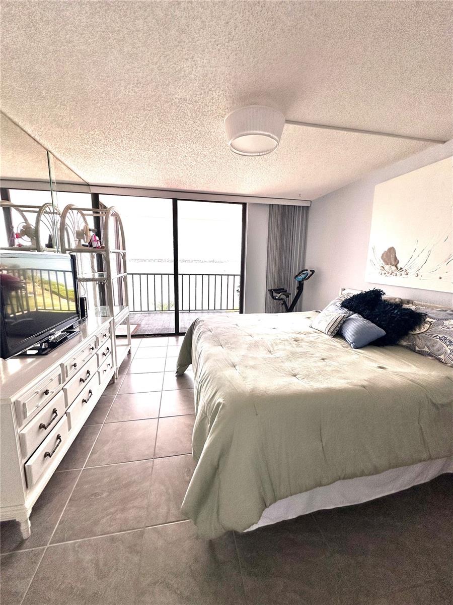 Image 25 of 39 For 6361 Bahia Del Mar  601