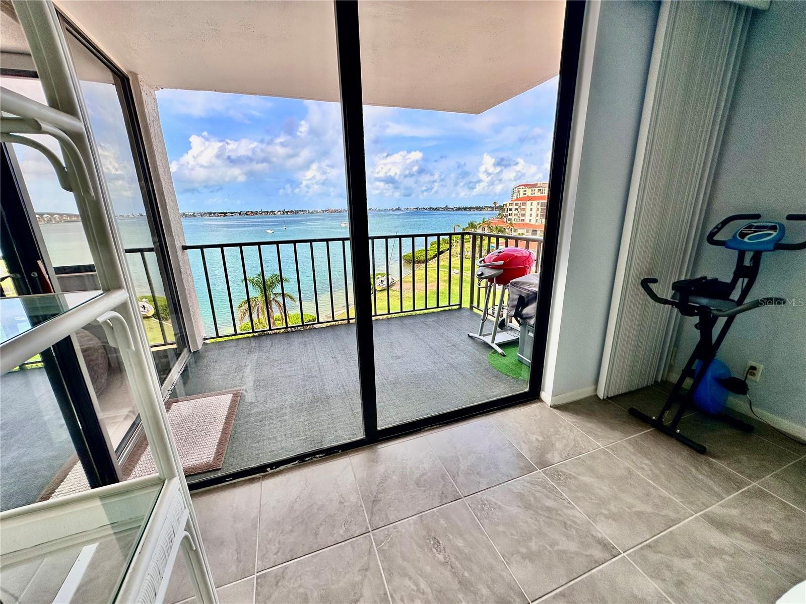 Image 26 of 39 For 6361 Bahia Del Mar  601