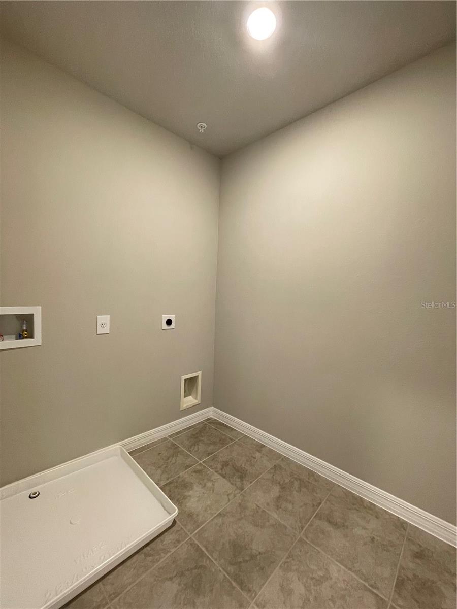 Image 20 of 23 For 2450 Sweet Viburnum Way