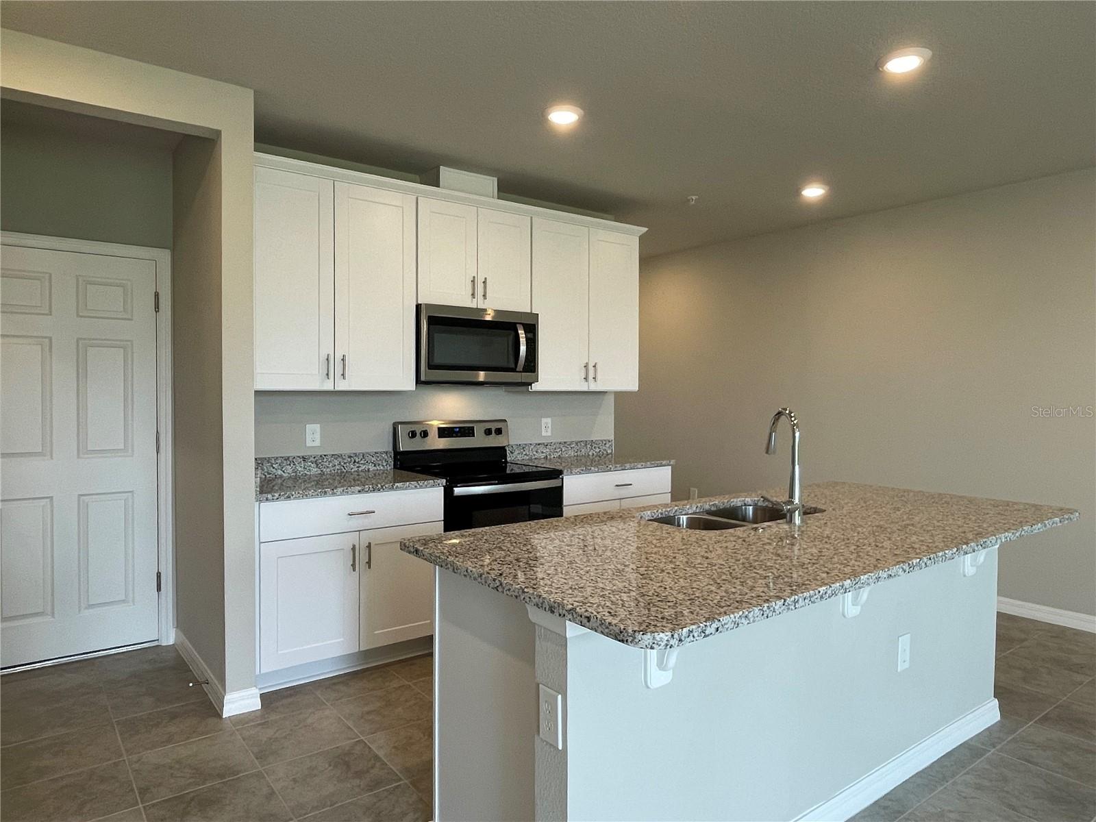 Image 5 of 23 For 2450 Sweet Viburnum Way