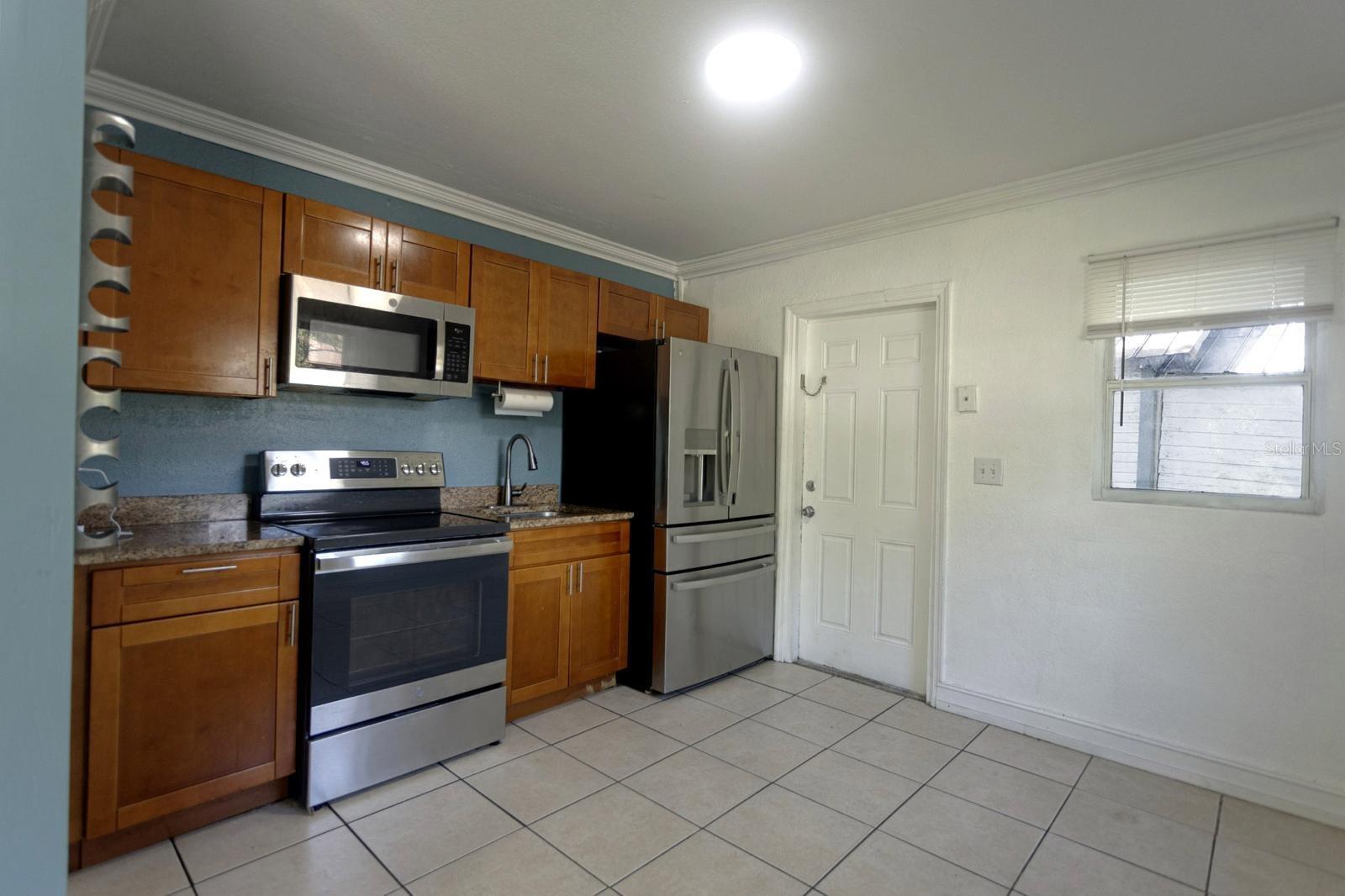 Image 18 of 29 For 1808 Mulberry Avenue