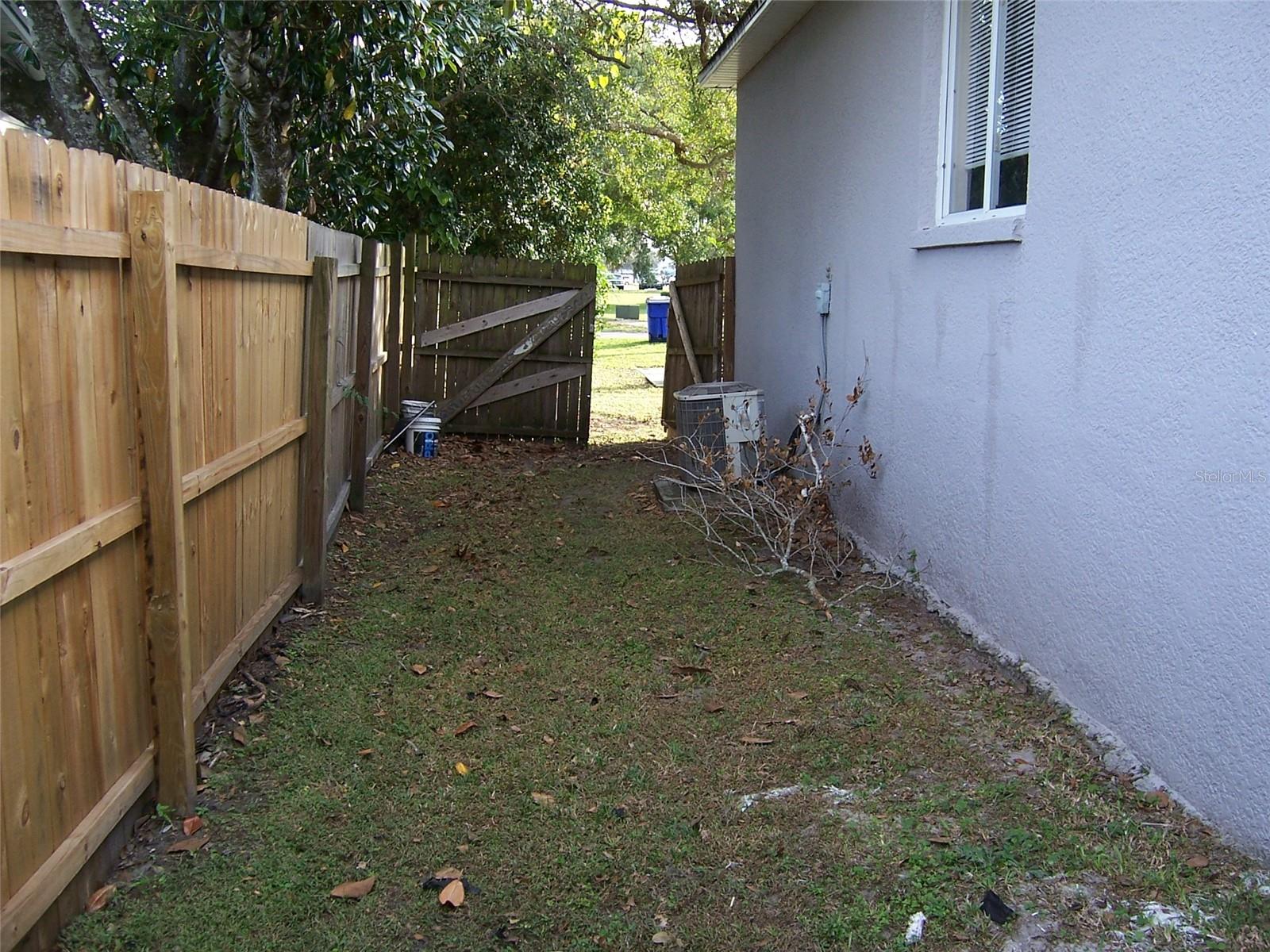 Image 3 of 10 For 38 10th Street