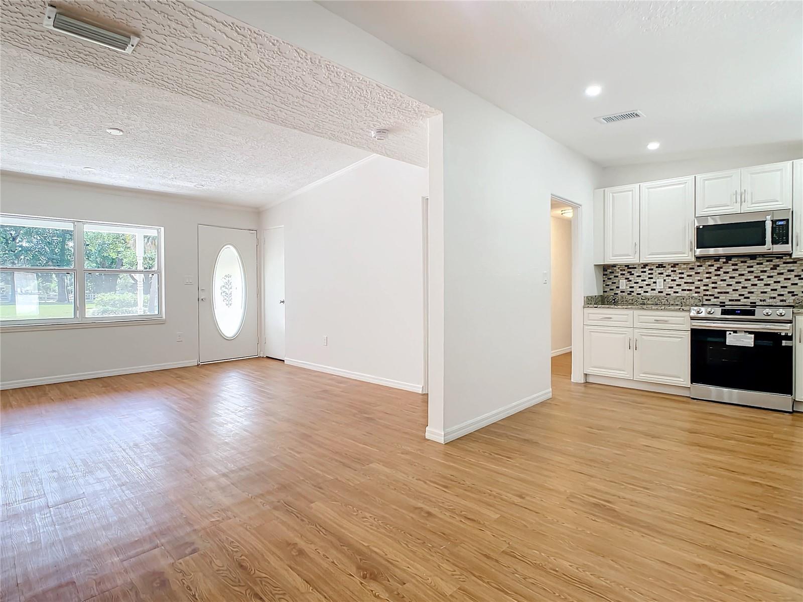 Image 10 of 42 For 2812 Dawley Avenue
