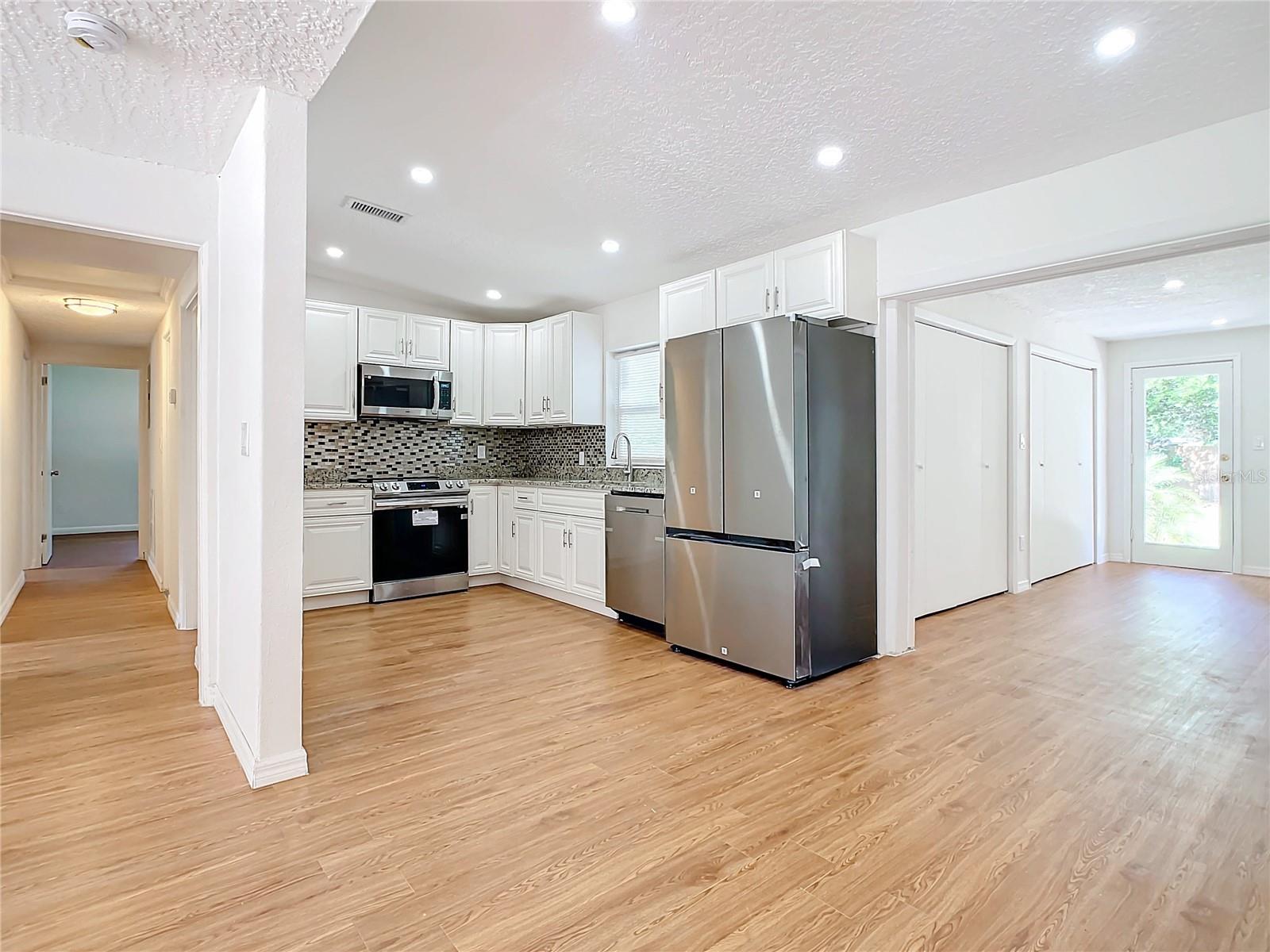 Image 11 of 42 For 2812 Dawley Avenue