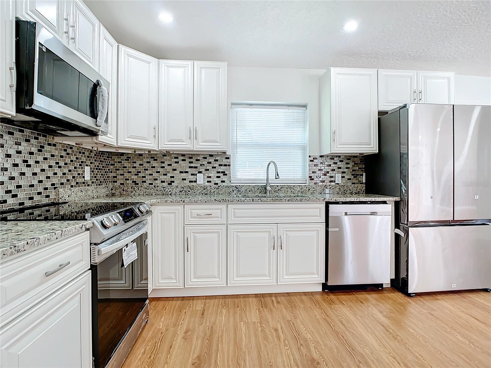 Image 14 of 42 For 2812 Dawley Avenue