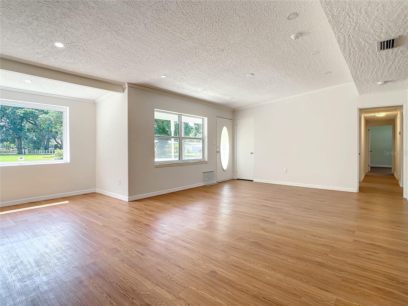 Image 7 of 42 For 2812 Dawley Avenue