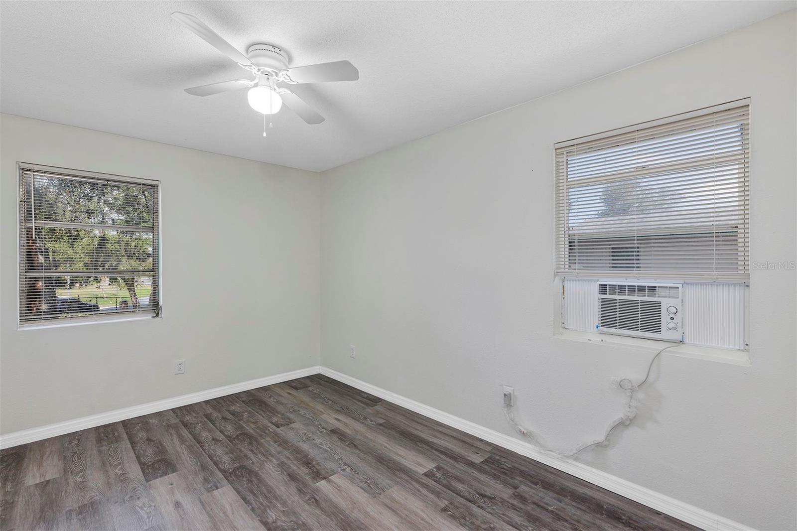 Image 7 of 13 For 751 Bellevue Avenue 3