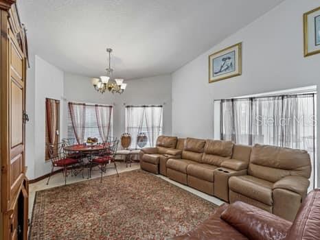 Image 16 of 40 For 2515 Hampshire Street