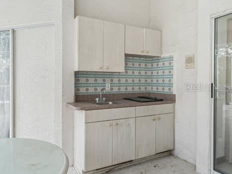 Image 33 of 40 For 2515 Hampshire Street