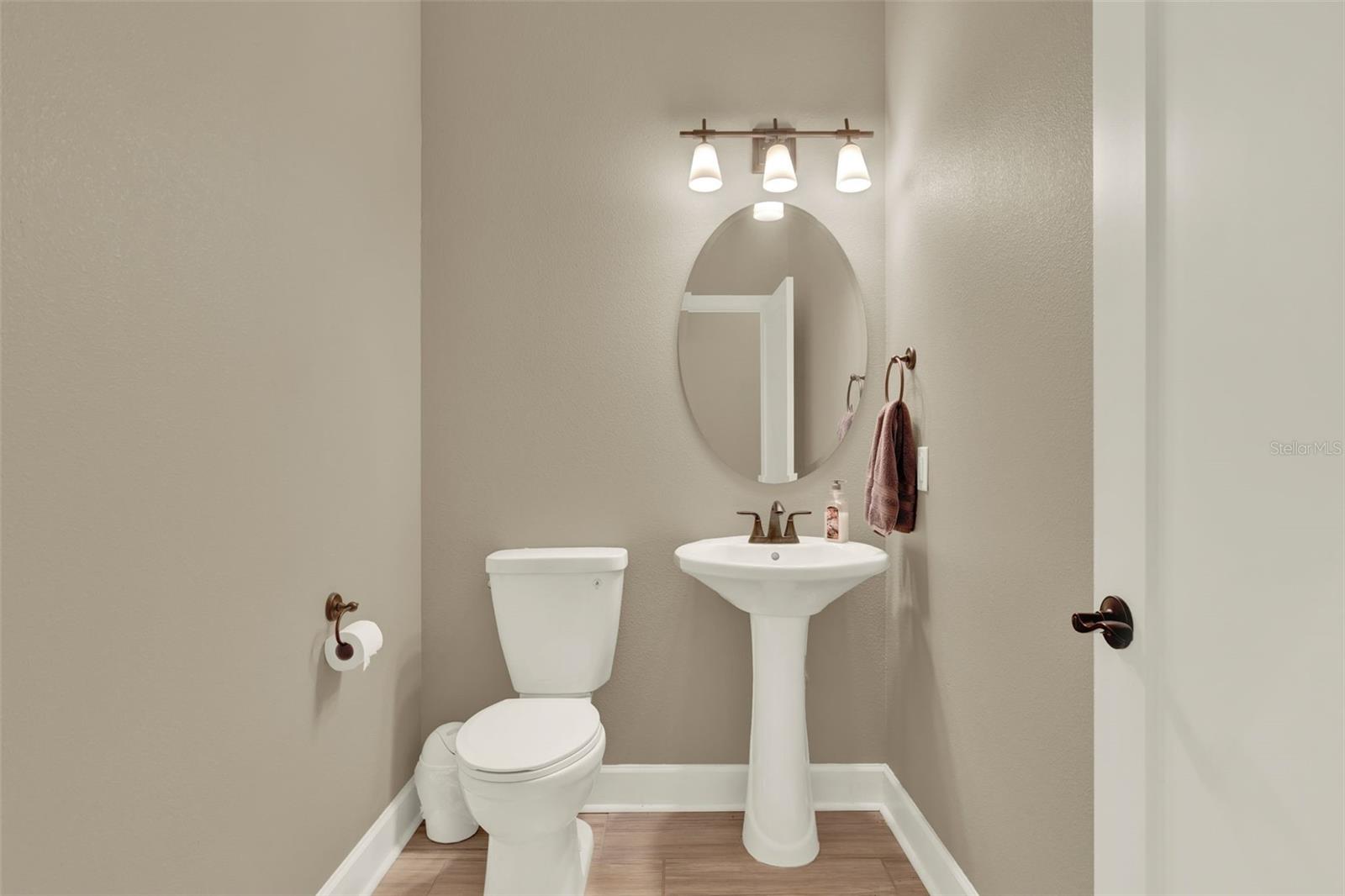 Image 20 of 63 For 33947 Lake Joanna Drive