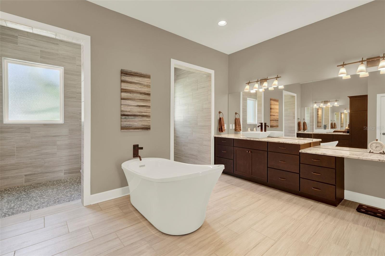 Image 22 of 63 For 33947 Lake Joanna Drive