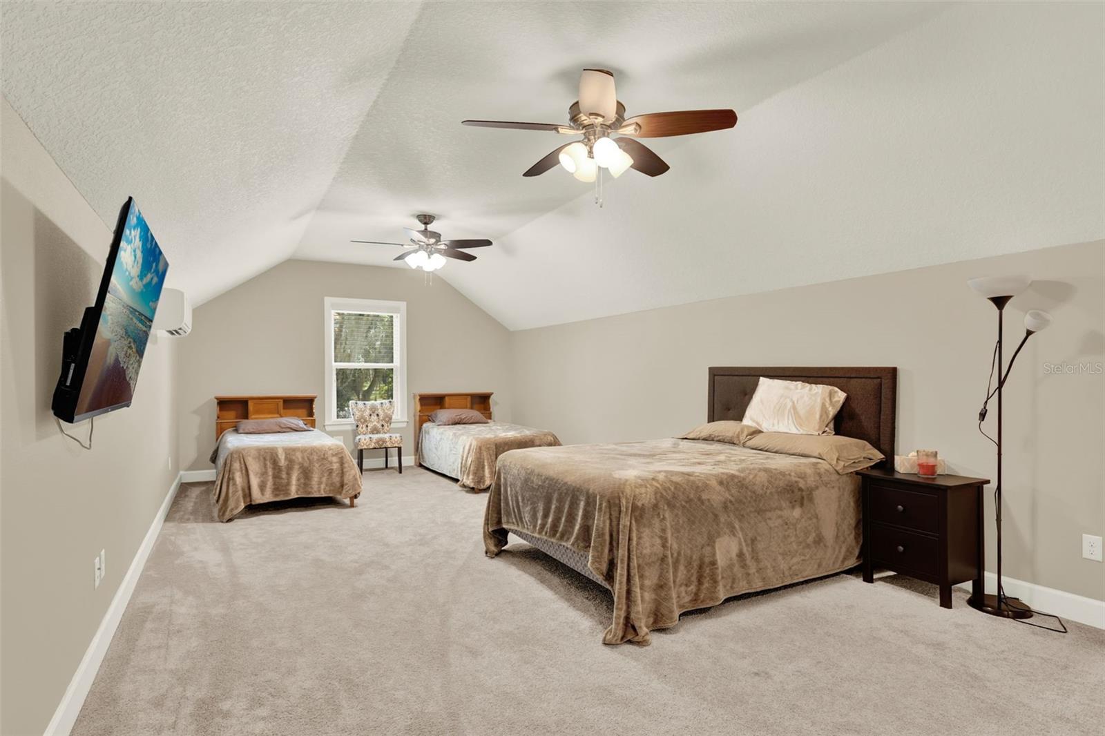 Image 34 of 63 For 33947 Lake Joanna Drive
