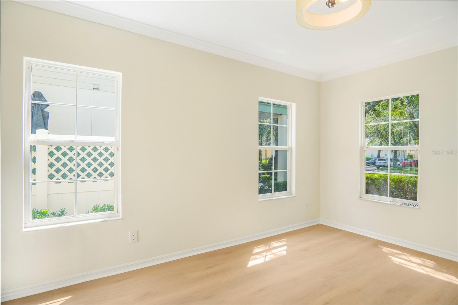 Image 5 of 28 For 1023 Nash Drive