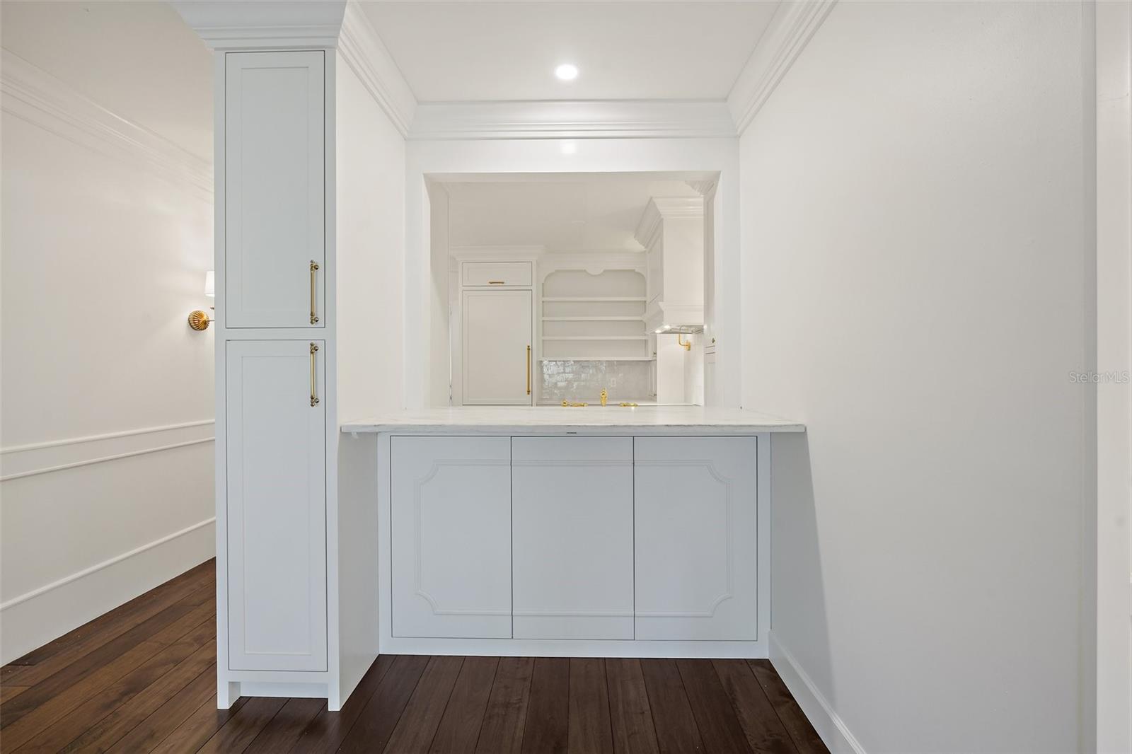 Image 13 of 28 For 640 Park Avenue 3