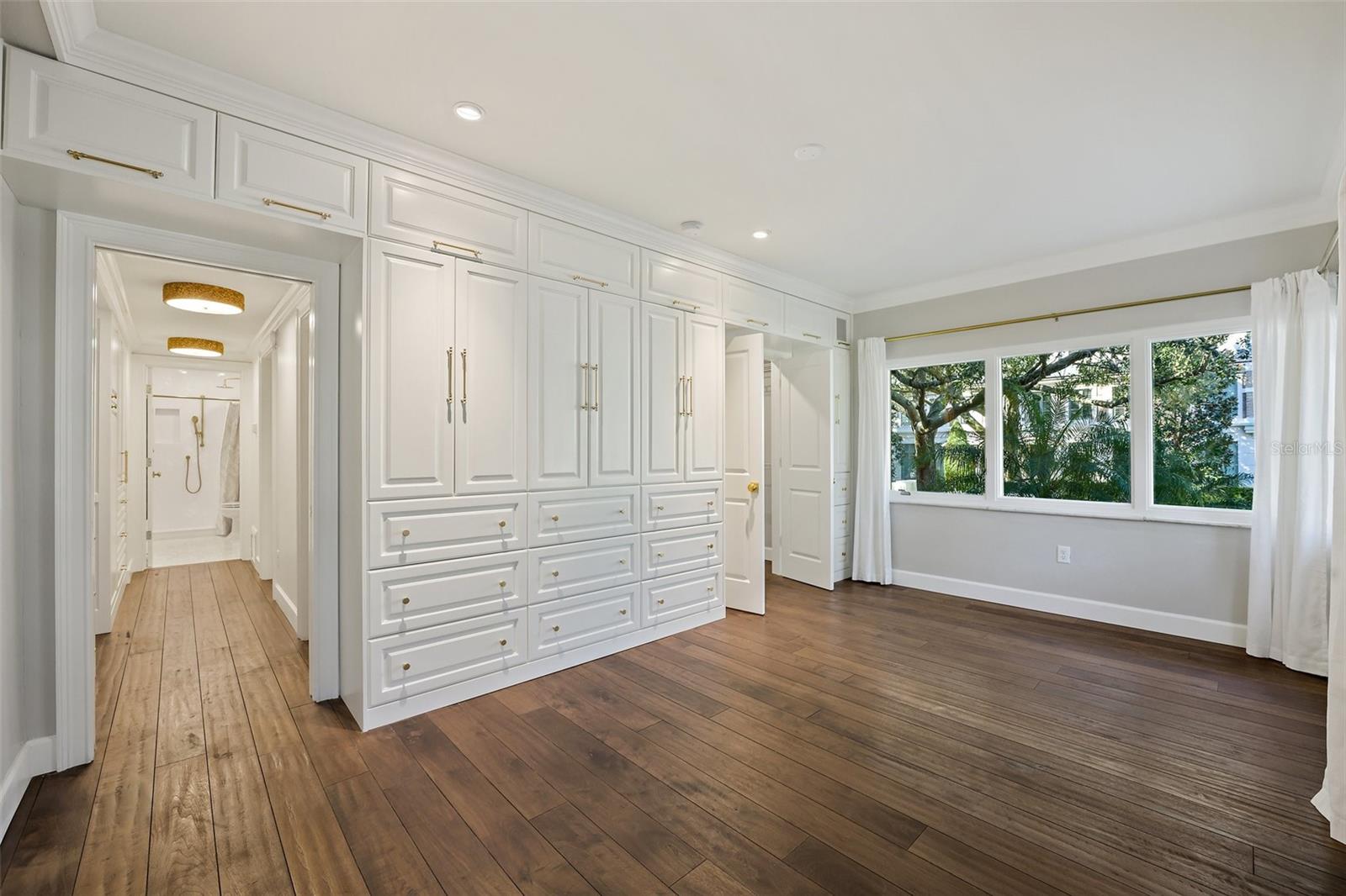 Image 15 of 28 For 640 Park Avenue 3