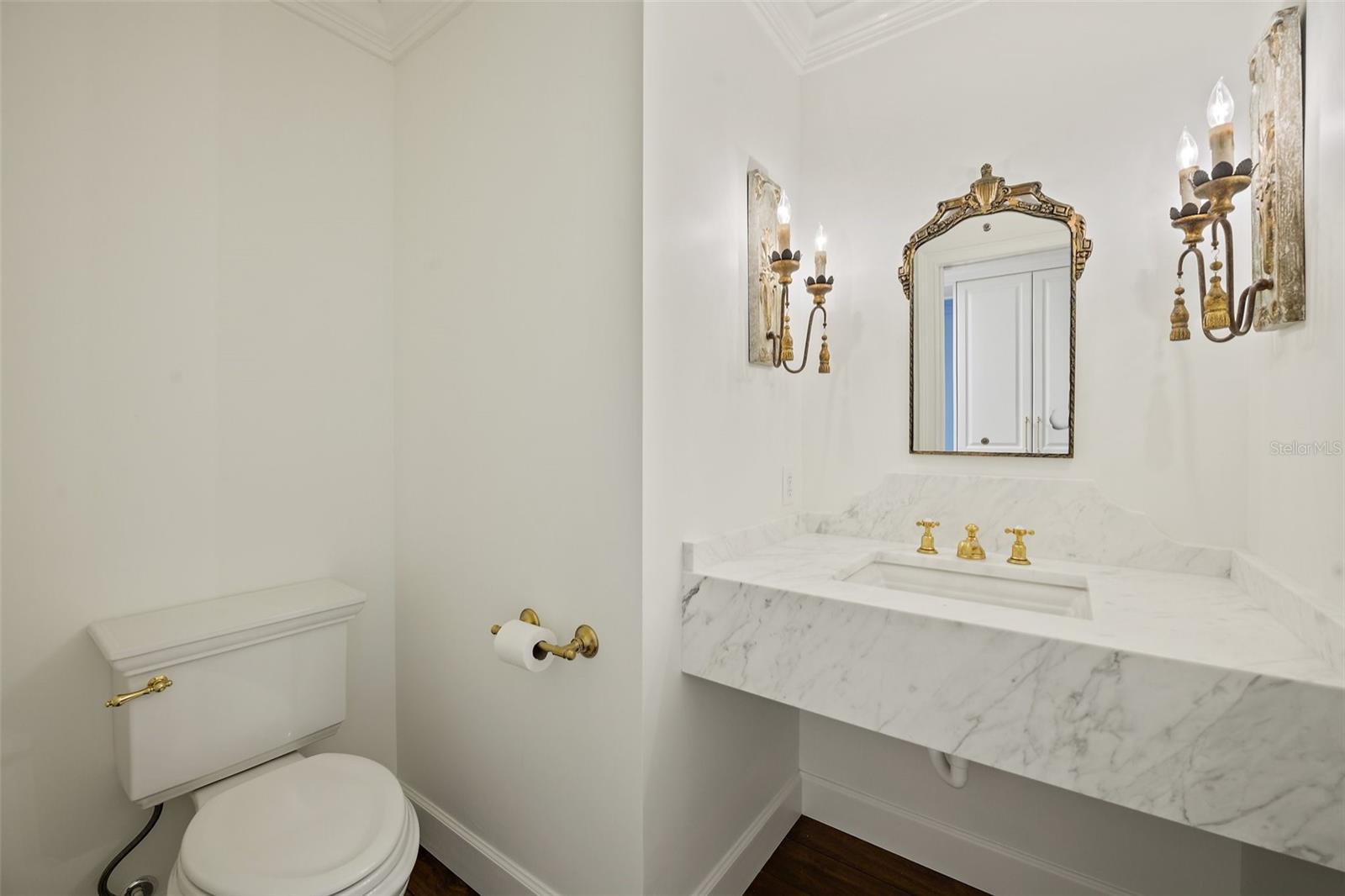 Image 18 of 28 For 640 Park Avenue 3