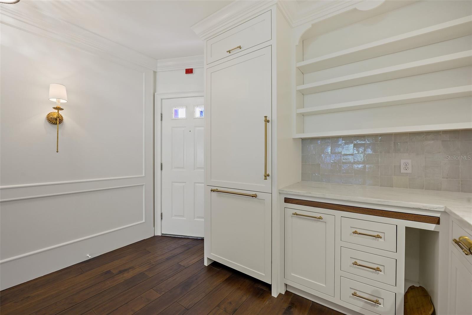 Image 7 of 28 For 640 Park Avenue 3