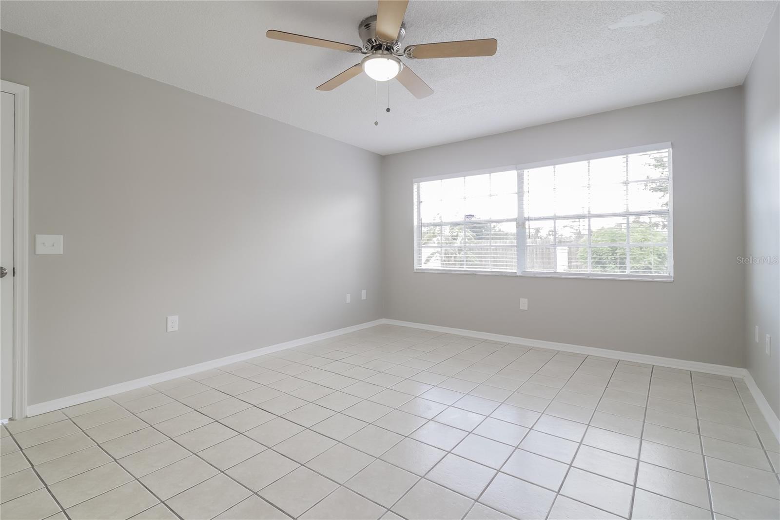 Image 9 of 17 For 4000 Downey Court