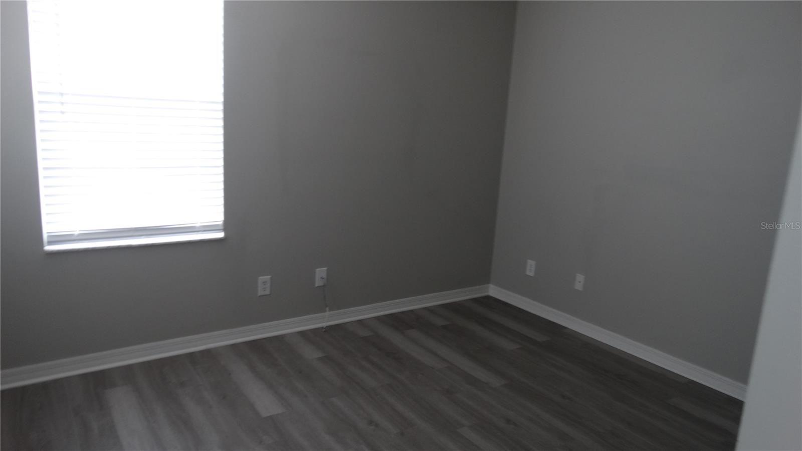 Image 11 of 26 For 3919 Cesare Street