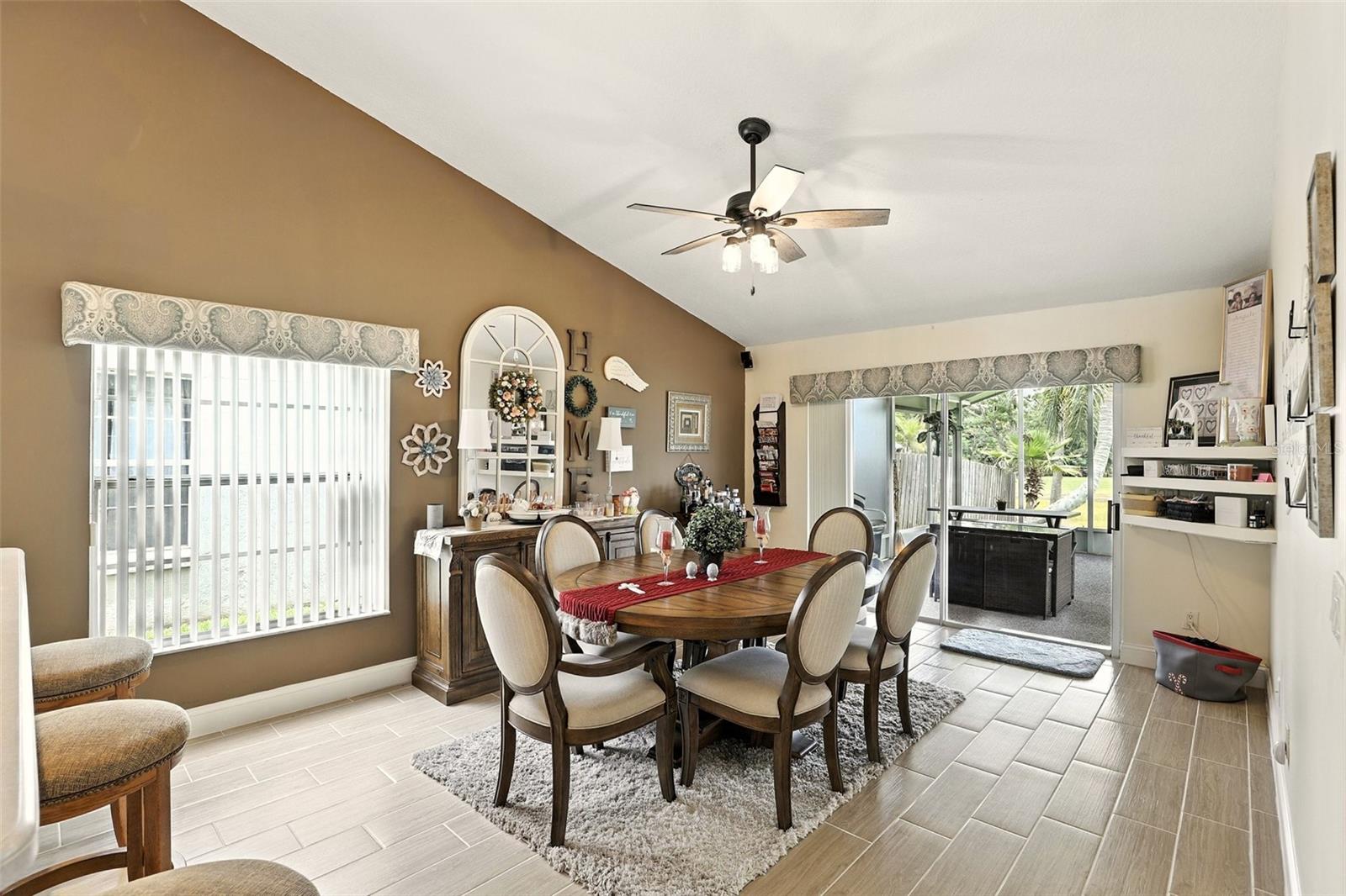 Image 4 of 37 For 1025 Whittier Circle