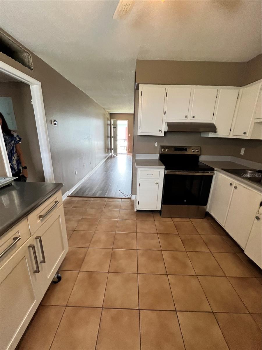 Image 7 of 14 For 4328 Edgewater Drive E205