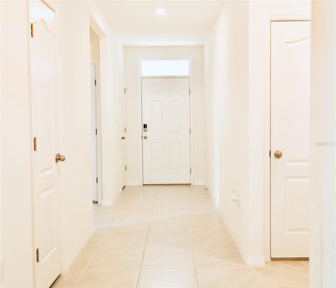 Image 4 of 22 For 4997 Foxglove Circle