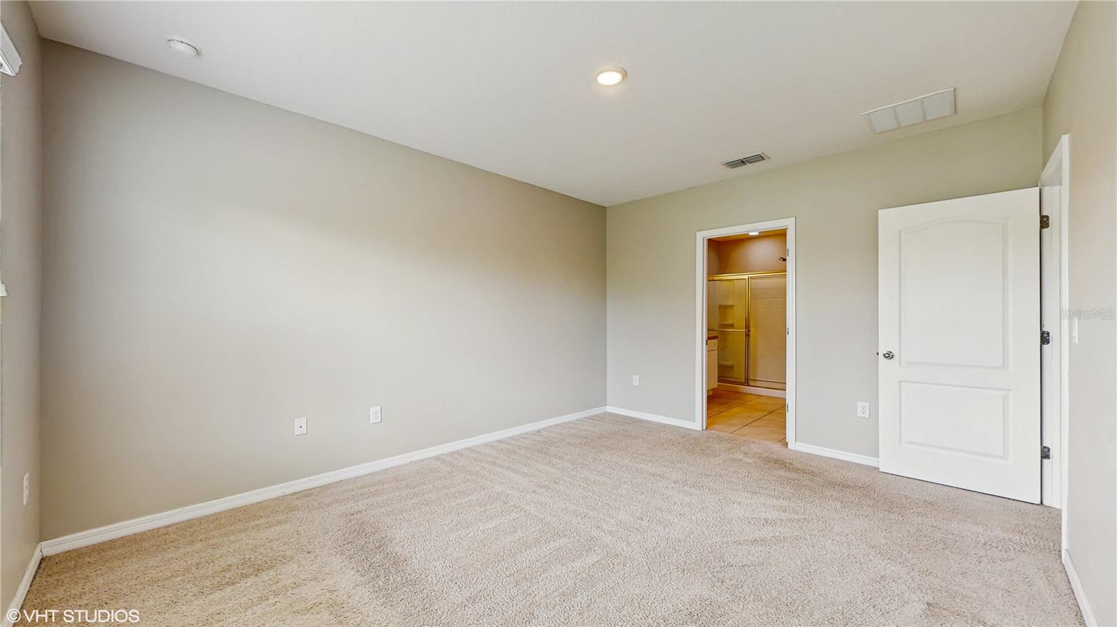 Image 14 of 38 For 2988 Gibraltar Boulevard