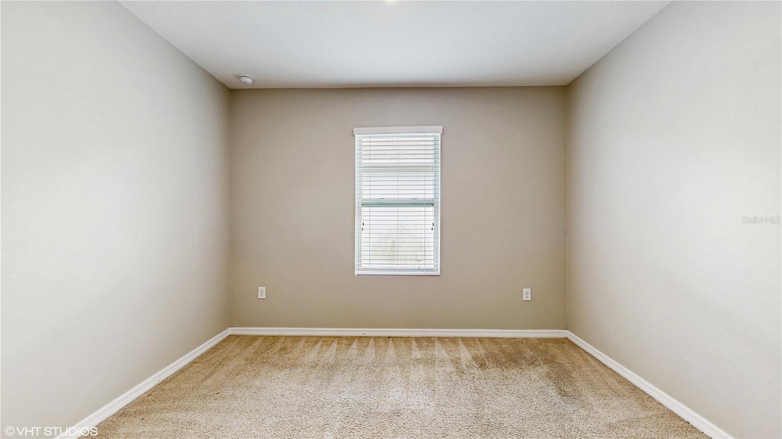 Image 18 of 38 For 2988 Gibraltar Boulevard